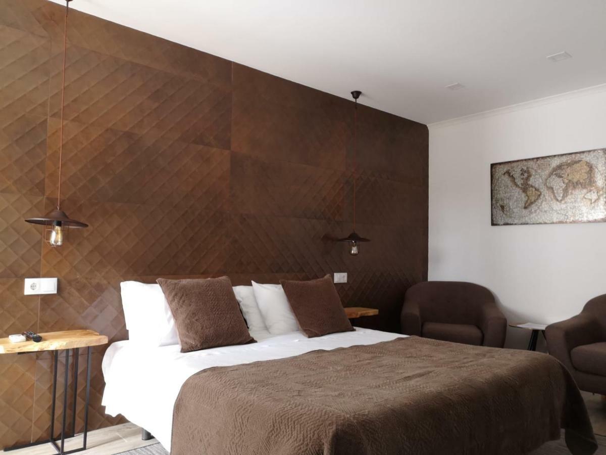 Guilhim Guest House Nazare Exterior photo