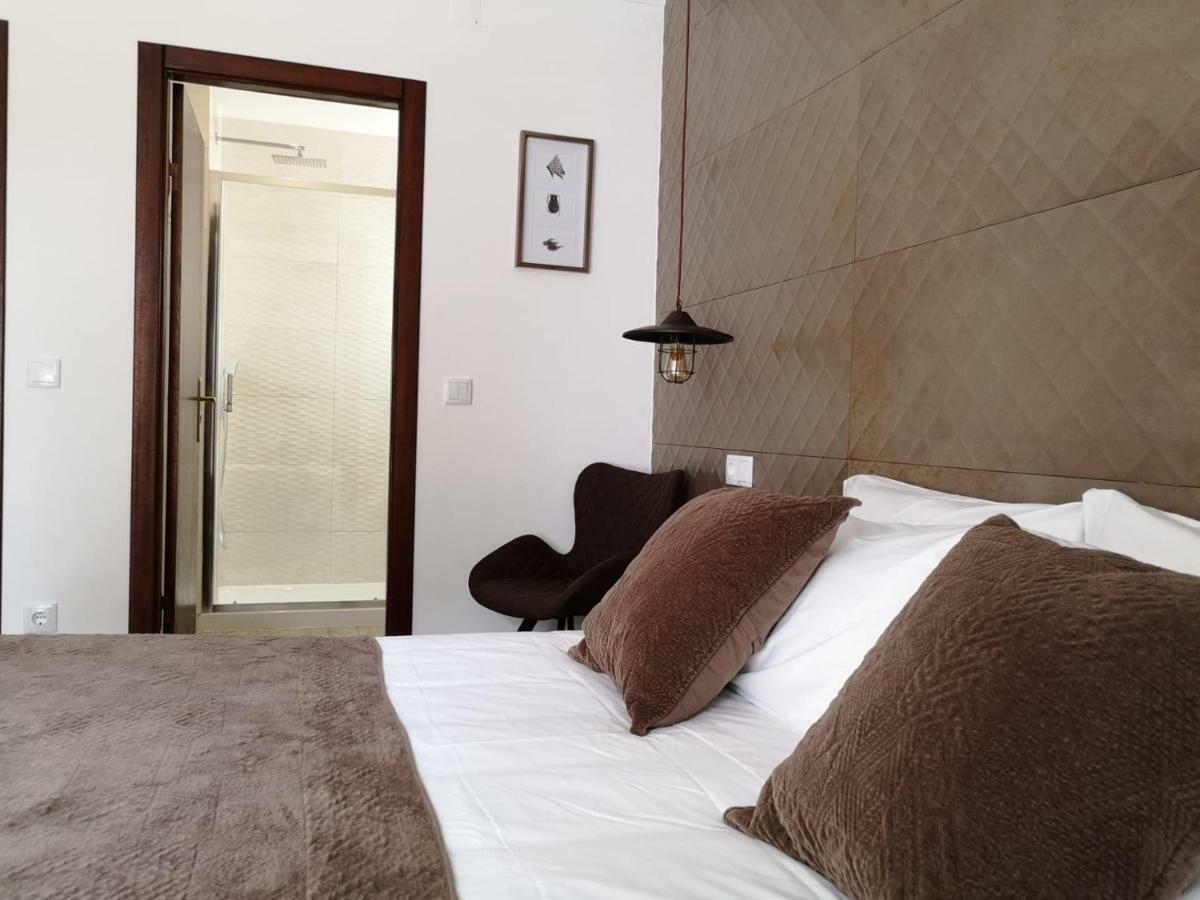 Guilhim Guest House Nazare Exterior photo